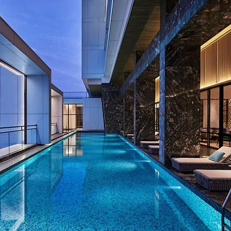 Hotel Taj Wellington Mews Madrás Exterior foto
